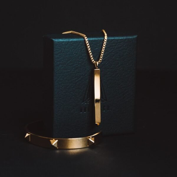 Neckless Duo Pre-Owned